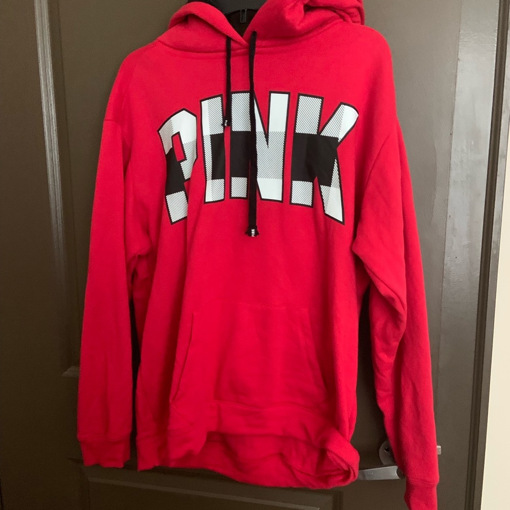 Pink sweater with pockets and hoodie